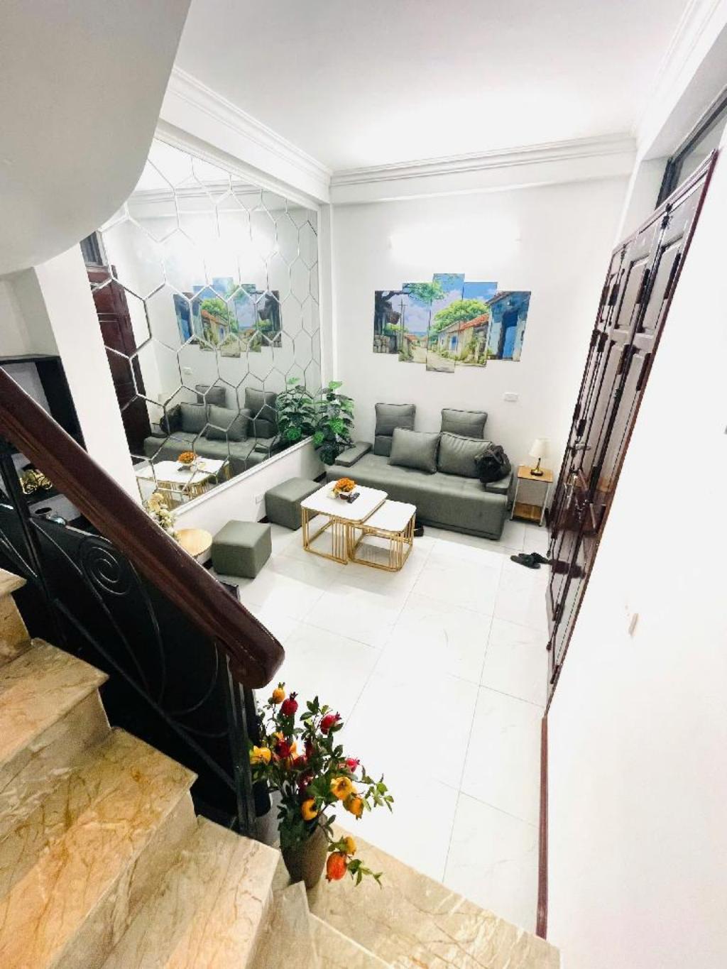 NHÀ 5 TẦNG NGÕ PHỐ NAM NGƯ - MỚI ĐẸP - GIÁ 6 TỶ 950