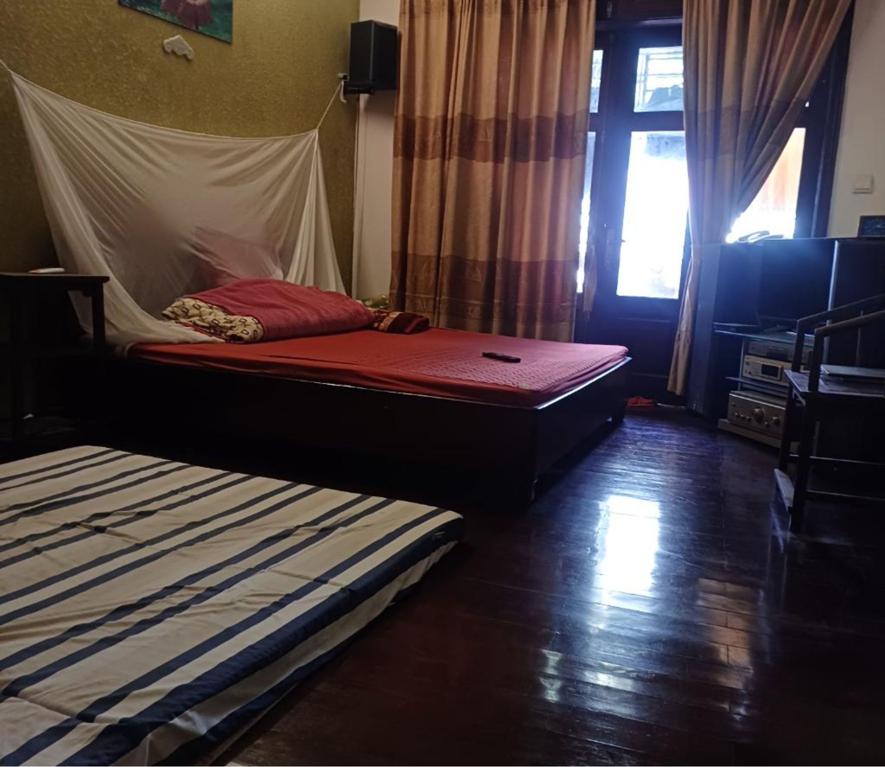 NHÀ 5 TẦNG PHỐ QUÁN SỨ - AN NINH TỐT - DÂN TRÍ CAO - CỰC ÍT NGƯỜI BÁN