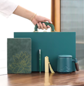 Bộ quà cốc trà và sổ bút văn phòng